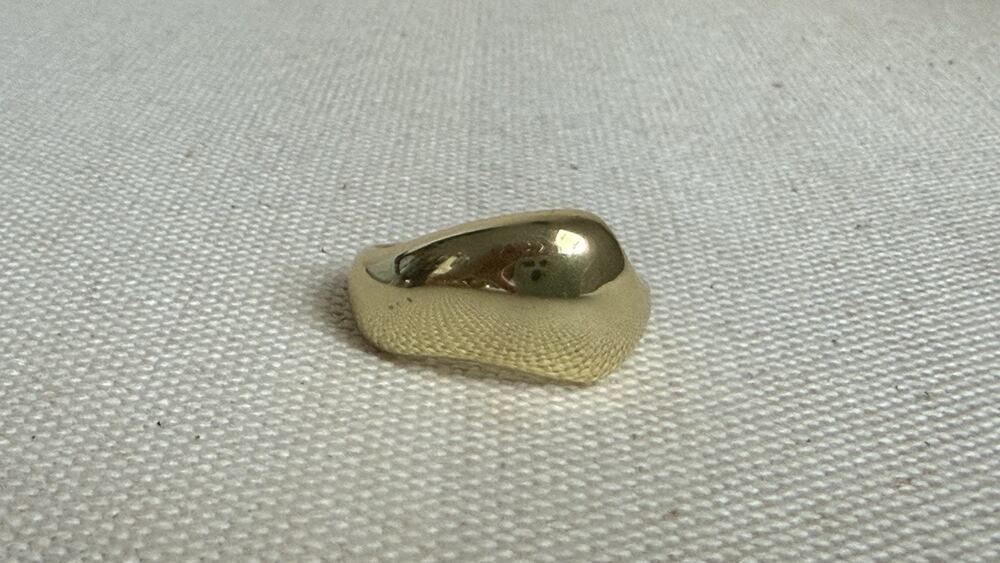 Shashi Gold Tone Ring Size 8 New